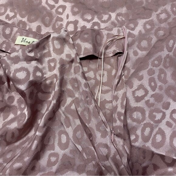 VINE & LOVE CHEETAH PRINT PINK SATIN MIDI SKIRT - Picture 3 of 8